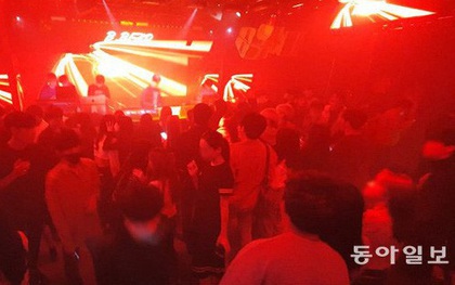 Số người nhiễm Covid-19 tại hộp đêm Seoul, Hàn Quốc tăng vọt