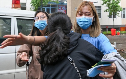 Sáng 14/5, đã 28 ngày không có ca mắc COVID-19 ở cộng đồng, 17 ca đang điều trị âm tính từ 1 lần trở lên