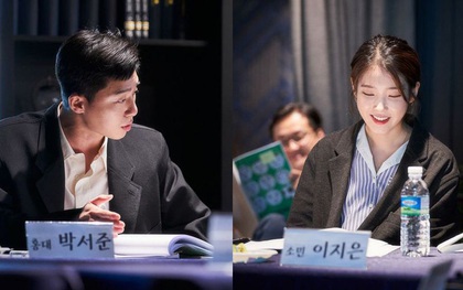 Park Seo Joon cực bảnh cạnh "em gái quốc dân" IU như đôi tiên đồng ngọc nữ ở buổi đọc kịch bản, chưa gì đã thấy hot!