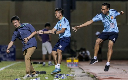 Đội đá gần 1 năm mới biết thắng, HLV ở V.League phản ứng thú vị hơn cả vừa vô địch