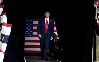 Giấc mơ Mỹ chấm dứt: Tổng thống Trump ngưng cấp visa lao động cho người nước ngoài tại Mỹ tới hết năm 2020