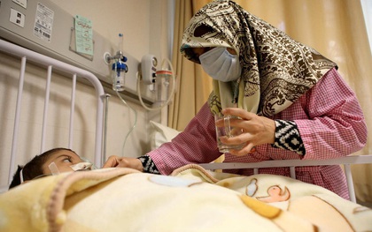 Ác mộng Covid-19 ở Iran: Số ca tử vong một ngày cao kỷ lục