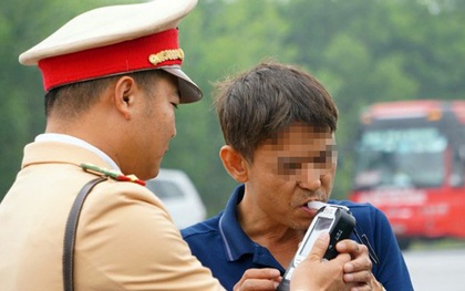 Cảnh sát giao thông mở cao điểm xử lý vi phạm trên toàn quốc