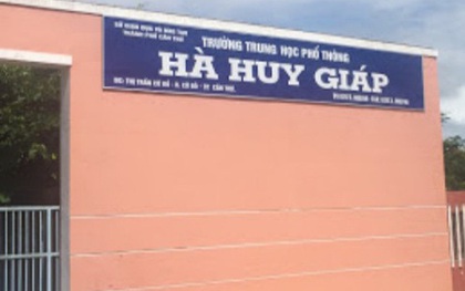 Nam sinh nhảy từ lầu 3 sau khi nói chuyện với bạn