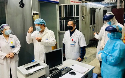 Cử đội cơ động phản ứng nhanh BV Trung ương Huế hỗ trợ Quảng Ngãi điều trị COVID-19
