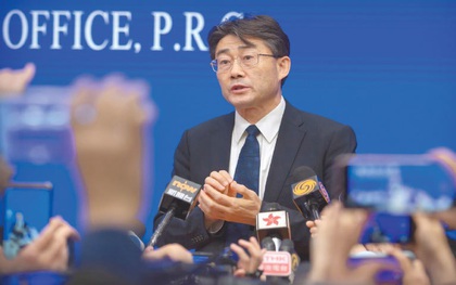 Giám đốc CDC Trung Quốc tiêm vaccine thử nghiệm phòng COVID-19
