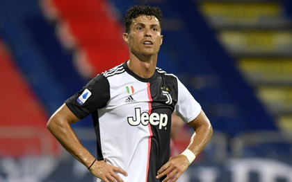 Ronaldo "giương cờ trắng" trong cuộc đua Vua phá lưới Serie A
