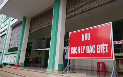 Chuyển bệnh nhân COVID-19 ở Đắk Lắk đến khu điều trị mới