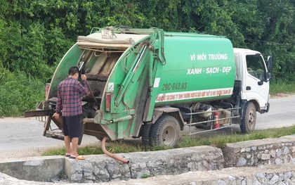 Xe dán tên công ty môi trường đổ trộm chất thải ở "đảo ngọc" Cô Tô