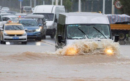 Tình hình nghiêm trọng, Trung Quốc đồng loạt nâng cảnh báo mưa bão, lũ lụt