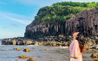 Cô nàng độc thân 26 tuổi lần đầu đi xuyên Việt bằng xe máy với 7 triệu và 17 ngày: Cả tuổi trẻ dành để "đi bụi", sống không dũng cảm uổng phí thanh xuân!