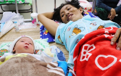 Người mẹ khờ ở Trà Vinh đã triệt sản sau khi hạ sinh bé trai nặng 2,8kg, được mạnh thường quân tặng nhà mới