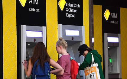 "Big Four Banks" Australia khai tử hàng nghìn cây ATM, đóng cửa hàng trăm chi nhánh vì Covid-19