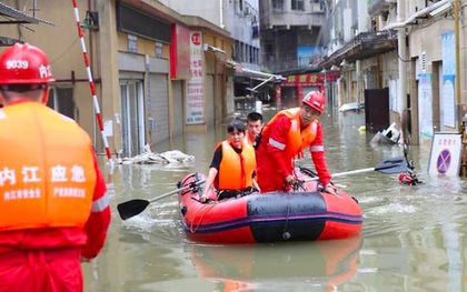 Trung Quốc sơ tán 100.000 dân khi lũ đe doạ cả di sản