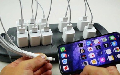 Sử dụng "bó sạc" 10 dây nguồn để sạc iPhone, điều gì sẽ xảy ra?