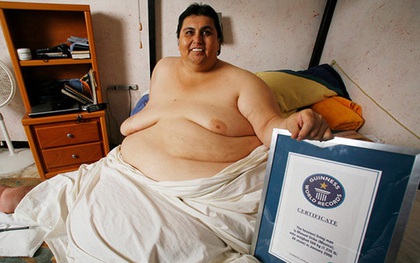 Cận cảnh cuộc sống của người đàn ông nặng nhất thế giới gần 600kg, cả khi cưới và lúc chết đưa tang đều phải thuê xe tải cỡ lớn