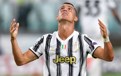 Ronaldo viết tâm thư gửi tới fan hâm mộ sau kết quả đáng thất vọng tại Champions League, lập tức nhận về hàng triệu lượt thả tim