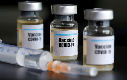 Trung Quốc xem xét tiêm vaccine Covid-19 khẩn cấp cho nhân viên hàng không
