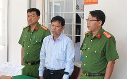 Cựu giám đốc Agribank ở Trà Vinh lấy 1 tỉ đồng tiền ký quỹ của khách để trả nợ