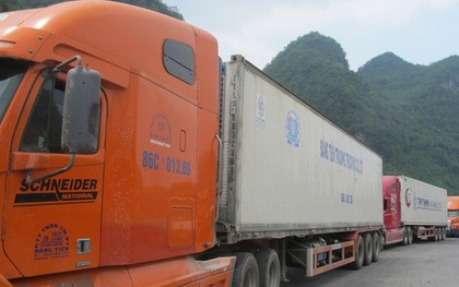 Đã thông quan cửa khẩu Hữu Nghị từ chiều 5-2 để giải tỏa nông sản bị ùn ứ vì dịch virus corona
