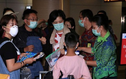 Về quê ăn Tết, hàng trăm ngàn người Trung Quốc mắc kẹt vì virus corona