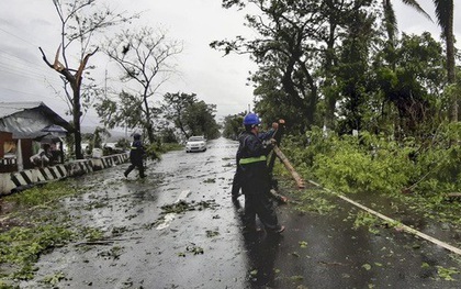 Bão Vongfong tàn phá nặng nề nhiều thị trấn của Philippines