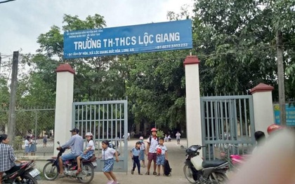 Phụ huynh cầm mũ bảo hiểm đánh gục cô giáo tại lớp học bị phạt... 2,5 triệu đồng