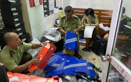 Tạm giữ hơn 5.000 sản phẩm giả thương hiệu Adidas, Nike
