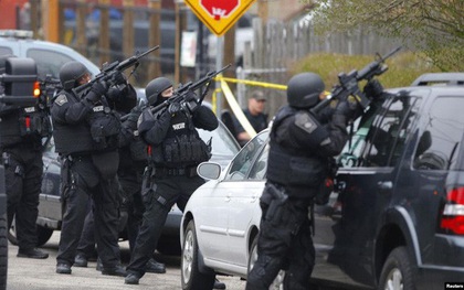 Cảnh sát vây kín trụ sở Ubisoft Montreal vì có cuộc gọi bắt giữ con tin
