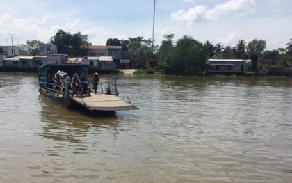 5 thanh niên nhảy xuống sông khi bị đuổi đánh, 2 người tử vong