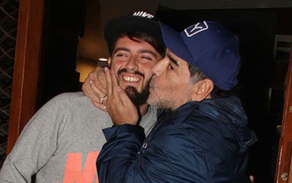 Con trai Maradona nổi giận, dọa dẫm 2 phóng viên vì phát ngôn thiếu suy nghĩ về cha mình