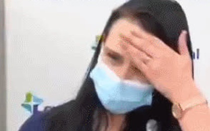 Nữ y tá ở Mỹ ngất xỉu trên sóng trực tiếp sau khi tiêm vaccine COVID-19 của Pfizer