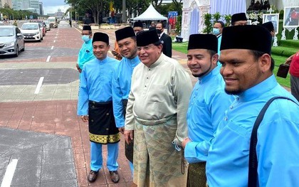Một cặp đôi Malaysia tổ chức lễ cưới hơn 10.000 khách bất chấp COVID-19