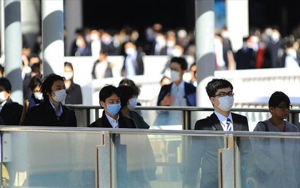 Dịch Covid-19 lan rộng trong nước, Nhật Bản tuyên bố tình hình khẩn cấp đối với ngành Y tế