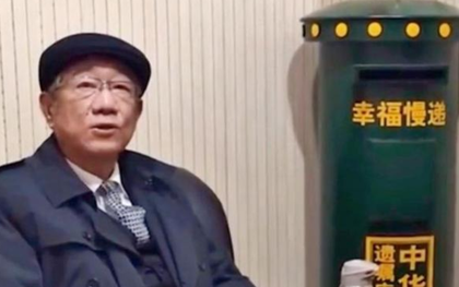 Gọi cho con gái đi du học, bố suy sụp khi nghe giọng người lạ rồi vài năm sau để lại toàn bộ gia sản cho 1 người bạn