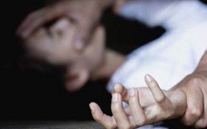 Gã trai bản lấy tên giả lừa bé gái cùng quê quan hệ tình dục tại phòng trọ