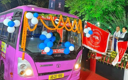 Để bảo vệ phụ nữ trước nạn xâm hại tình dục, Ấn Độ cho ra đời tuyến xe buýt màu hồng với những tính năng đặc biệt