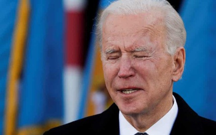 Ông Biden xúc động rơi nước mắt trước khi đến Washington nhậm chức