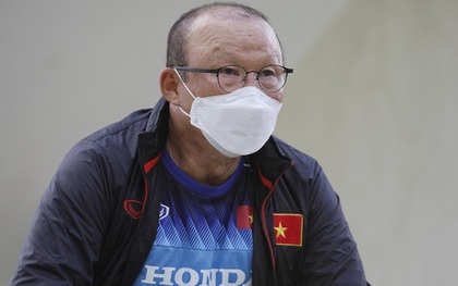 NÓNG: Thầy Park gạch tên trò cưng, chốt danh sách tuyển Việt Nam tập huấn cho AFF Cup 2021