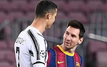 Ronaldo chính thức "giương cờ trắng" trong cuộc đua với Messi?