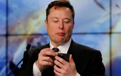 Poll hot nhất lịch sử Twitter: Elon Musk hỏi 62 triệu người xem có nên bán 10% cổ phiếu Tesla để trả thuế hay không?