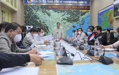 Khẩn cấp ứng phó bão Rai giật cấp 16 đang vào Biển Đông
