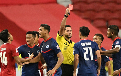 Trọng tài tiếp tục trở thành tâm điểm tranh cãi trong trận bán kết AFF Cup giữa Indonesia và Singapore