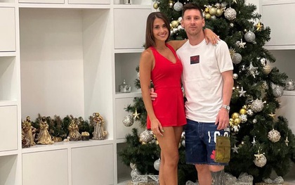 Giáng sinh "xịn" của Messi: Nhảy tango và khóa môi vợ ngọt ngào thế này cơ mà!