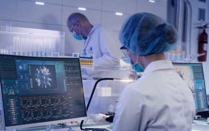 Anh là nước đầu tiên trên thế giới cho phép tình nguyện viên phơi nhiễm SARS-CoV-2