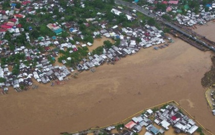 Philippines sơ tán 5.000 người để tránh bão Dujuan