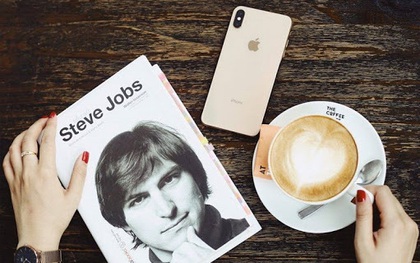 Steve Jobs - "Cha đẻ" iPhone, 66 năm và những câu chuyện đầy cảm hứng!