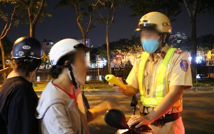 Công an TP.HCM chỉ cách quay phim giám sát CSGT sao cho đúng luật