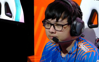 Dù đã lên bảng đếm số, SofM vẫn "cướp" pentakill của huanfeng