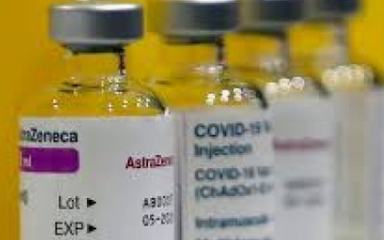 Một trường hợp tử vong, Bulgaria tạm ngừng tiêm chủng vaccine AstraZeneca